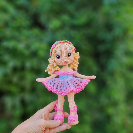 Crochet Alina Girl Doll with Blonde Curly Hair Poseable and Wearable, Amigurumi Handmade Beautiful Doll, Cute Knit Doll Gift for Girls